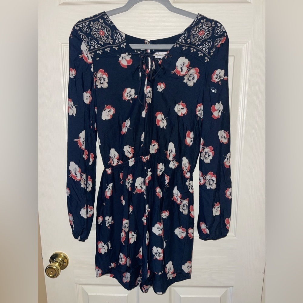 Abercrombie romper • Women’s small - Picture 1 of 6